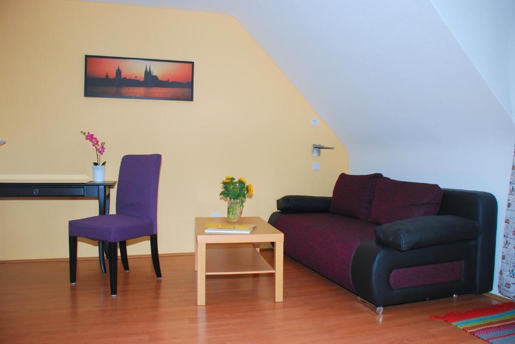 Hotel Alt-Rodenkirchen Cologne Room photo