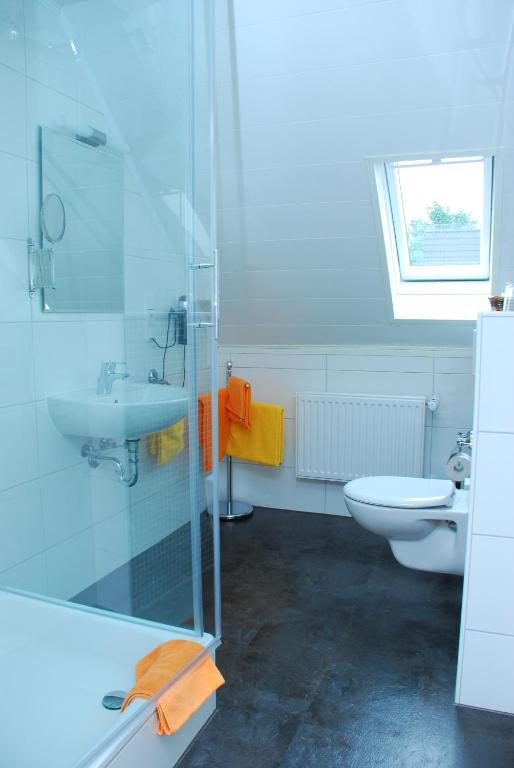 Hotel Alt-Rodenkirchen Cologne Room photo