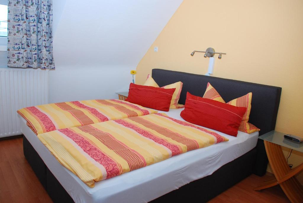 Hotel Alt-Rodenkirchen Cologne Room photo
